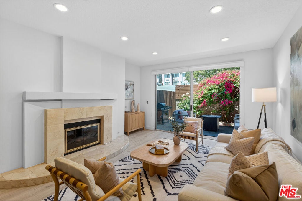 1436 20th Street 15