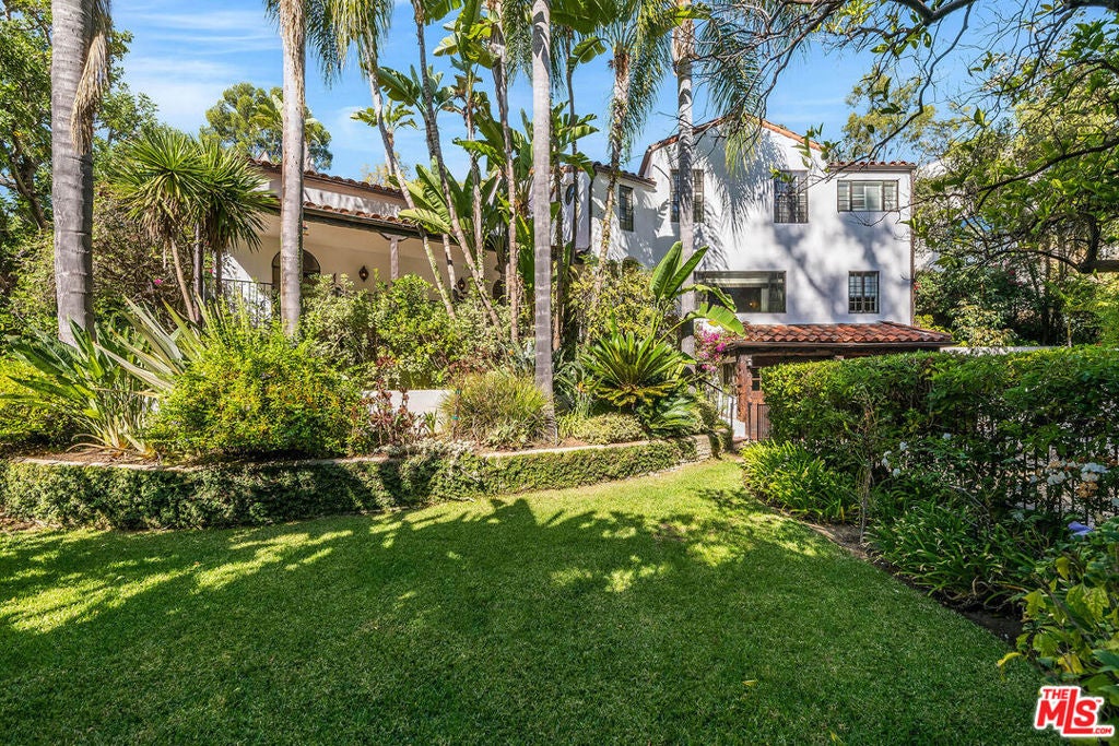 3267 Ledgewood Drive