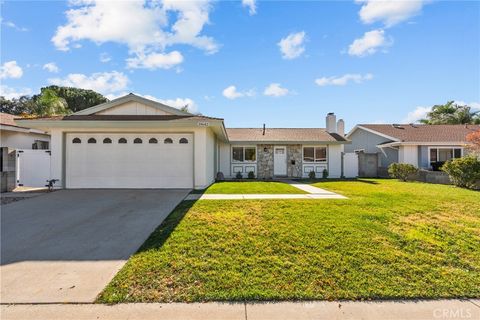 Photo of 19642 Lonerock St, Canyon Country, CA 91351 (MLS # SR25272180)