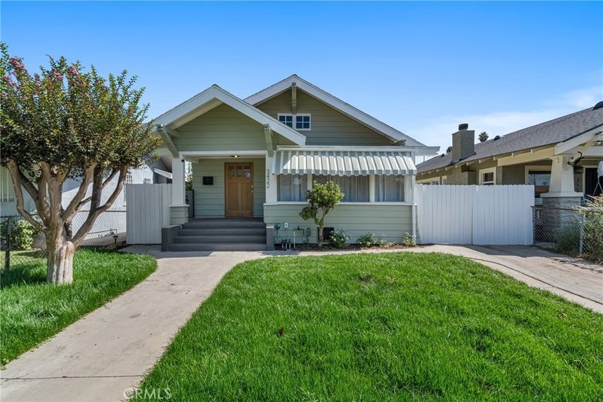 Welcome to 3422 6th Avenue, a beautifully remodeled 2-bedroom, 1-bathroom home offering 1,024 square feet of living space on a 5,808 square foot lot. This thoughtfully updated residence features new flooring throughout, elegant quartz countertops with a marble backsplash, and a bathroom finished with porcelain tile in the shower and bathtub area. Blending classic Los Angeles character with modern upgrades, this move-in ready home is ideally situated in the vibrant Park Mesa Heights neighborhood—known for its tree-lined streets, strong community feel, and convenient proximity to cafés, local markets, parks, schools, downtown Los Angeles, Culver City, and Inglewood. Whether you’re a first-time buyer, a growing family, or seeking a turnkey property in a central location, 3422 6th Avenue offers the perfect combination of comfort, charm, and everyday convenience.