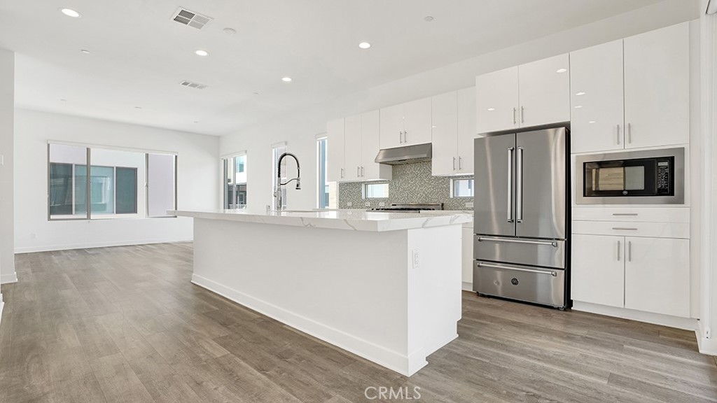 Ebb Tide - Residential Lease