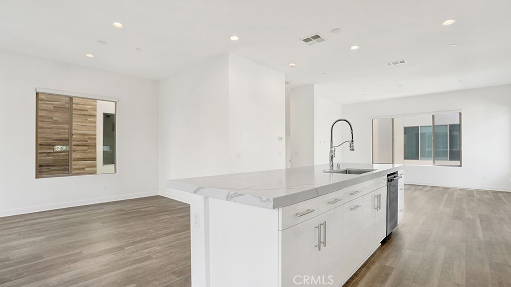 Ebb Tide - Residential Lease