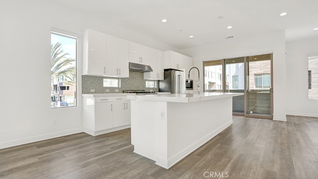 Ebb Tide - Residential Lease