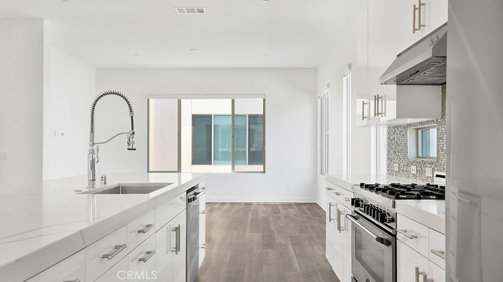 Ebb Tide - Residential Lease