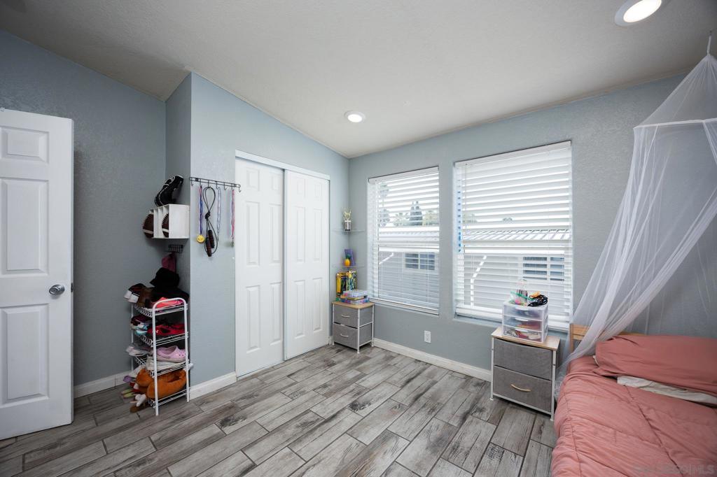 Spring Valley - Manufactured In Park