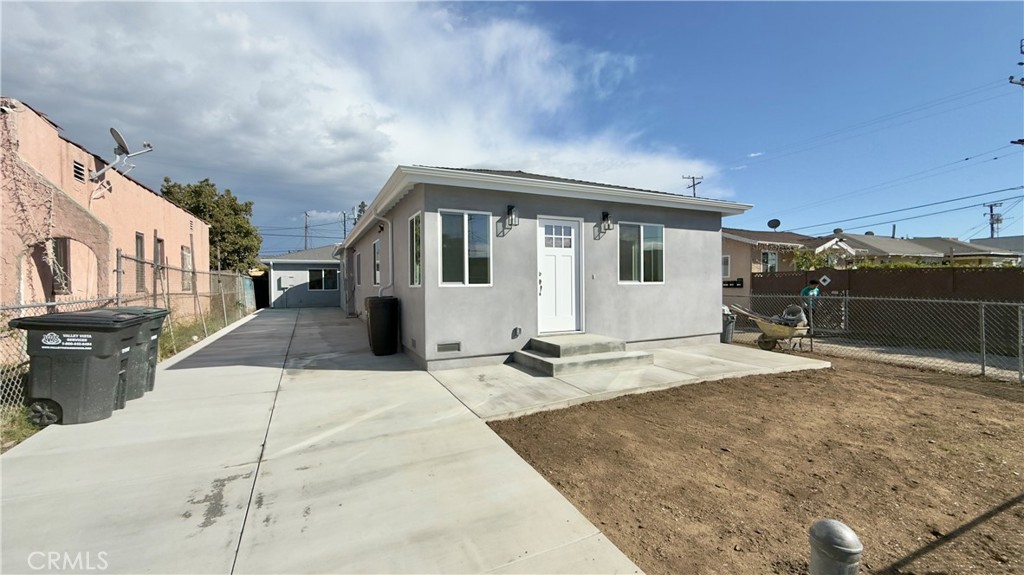 Welcome to this pristine, never-lived-in home located in the heart of East Los Angeles. This brand new front home, meticulously built 4-bedroom, 2-bathroom home offers 1,200 Sqft. of modern living space designed with comfort and style in mind. The home features a spacious master suite with a private master bathroom. Enjoy the convenience of central air conditioning, a brand-new stove, and washer/dryer hookups ready for use. With tandem parking for 2 vehicles on the driveway (no garage), this home checks all the boxes. Additional features include: Brand-new construction never lived in, Tenants responsible for all utilities, Immaculate condition with quality finishes throughout, Located on a lot with two home, rent one or both (additional cost to lease both)! Quick access to major freeways, making commuting easy, Prime East LA Location: This home is conveniently located near the 710, 60, and 5 Freeways, offering easy access to Downtown Los Angeles, Commerce, and surrounding areas. Whittier Blvd is just minutes away, providing a wide selection of local markets, restaurants, and cafes. For families, several highly rated schools are within a short distance, including: Belvedere Middle School, Soto Street Elementary School, East Los Angeles College (for higher education options) Public transportation is also easily accessible, making commuting or exploring the city a breeze. Don’t miss out on this incredible leasing opportunity in a vibrant and centrally located community. Contact us today for more information or to schedule a private showing!