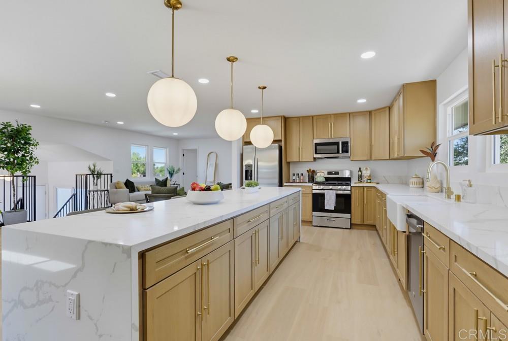 Properties 3 930 Miramar Drive