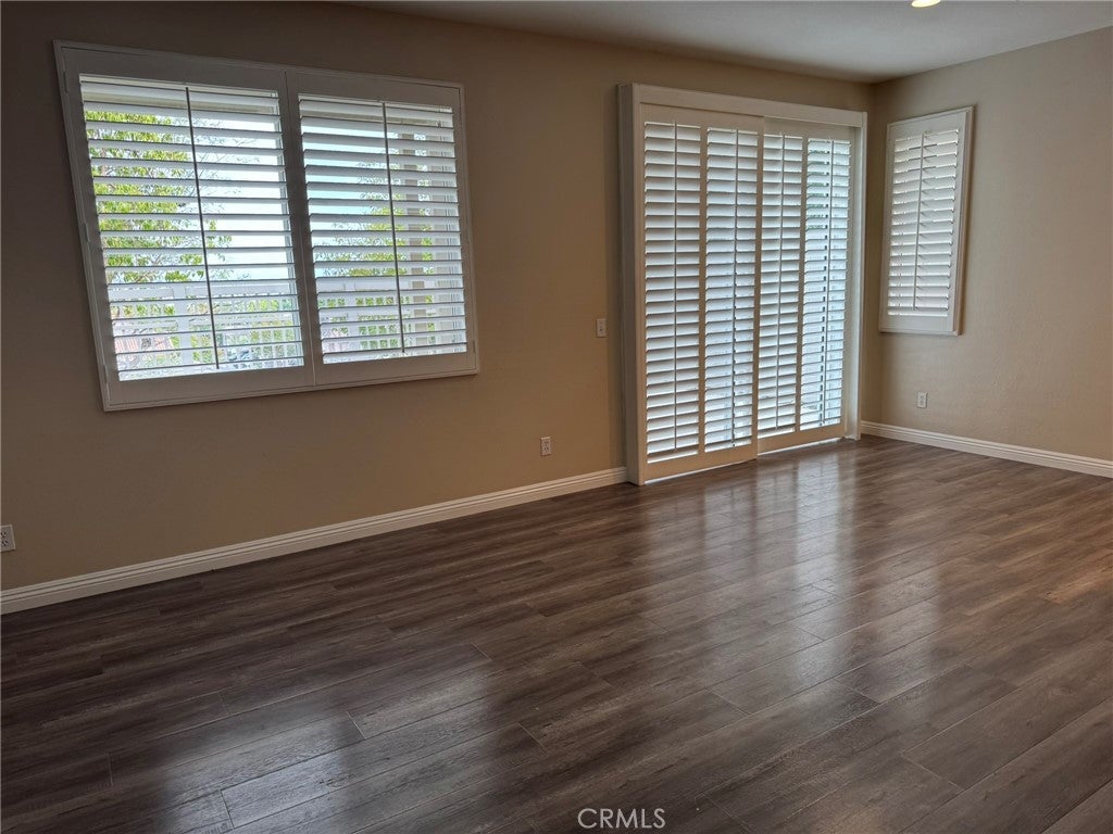 16 Torres Pointe