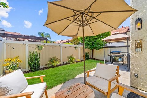 Photo of 20931 Judah Lane #35, Newhall, CA 91321 (MLS # SR25264355)