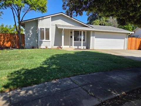Photo of 4102 Ambler Way, San Jose, CA 95111 (MLS # ML82045353)