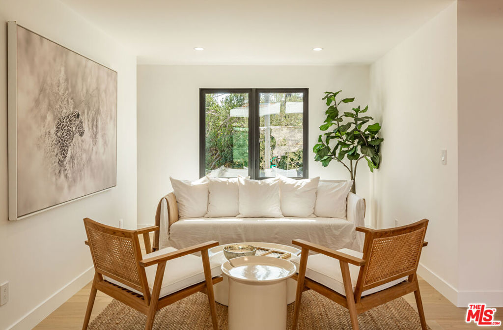 Old Agoura - Residential