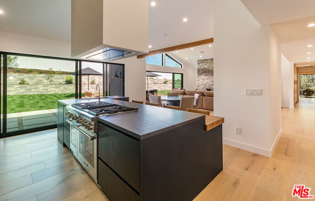 Old Agoura - Residential