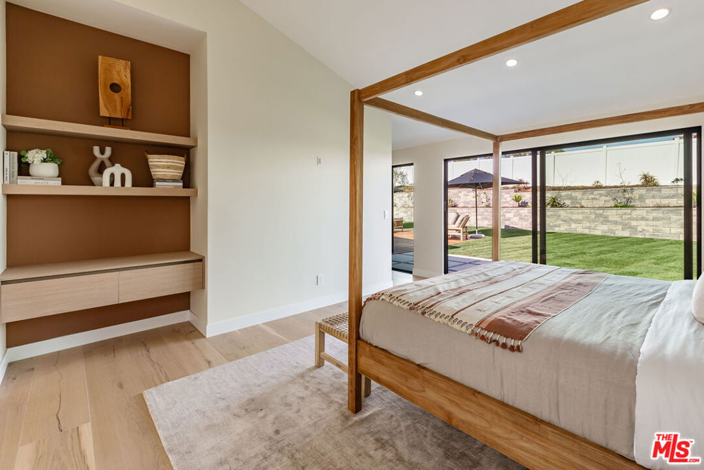 Old Agoura - Residential