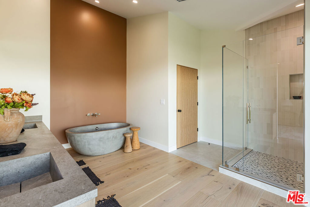 Old Agoura - Residential