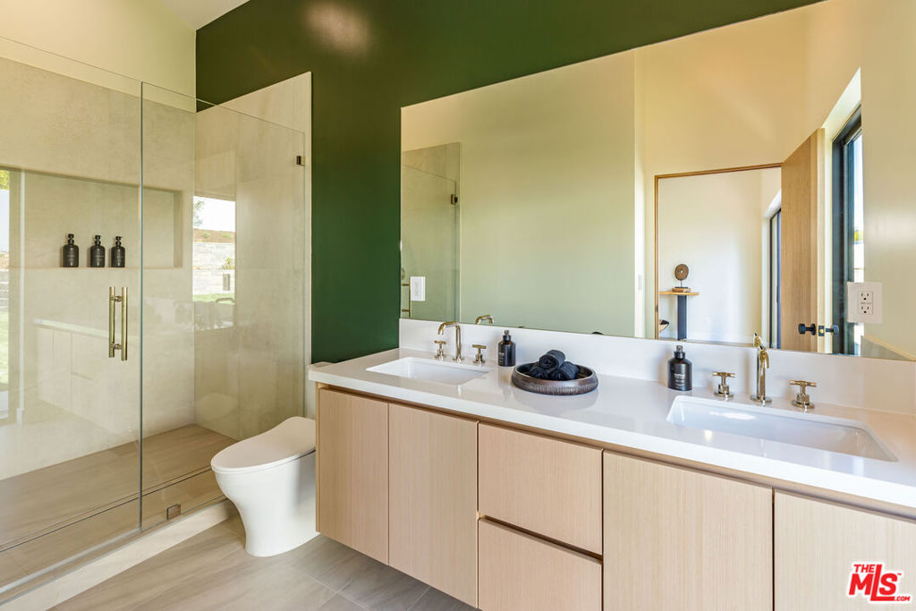 Old Agoura - Residential