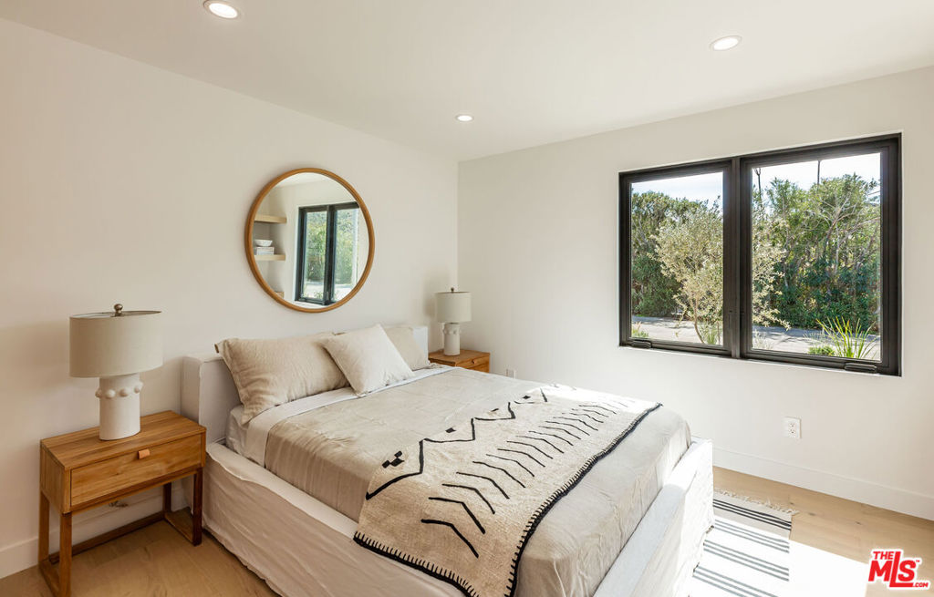 Old Agoura - Residential