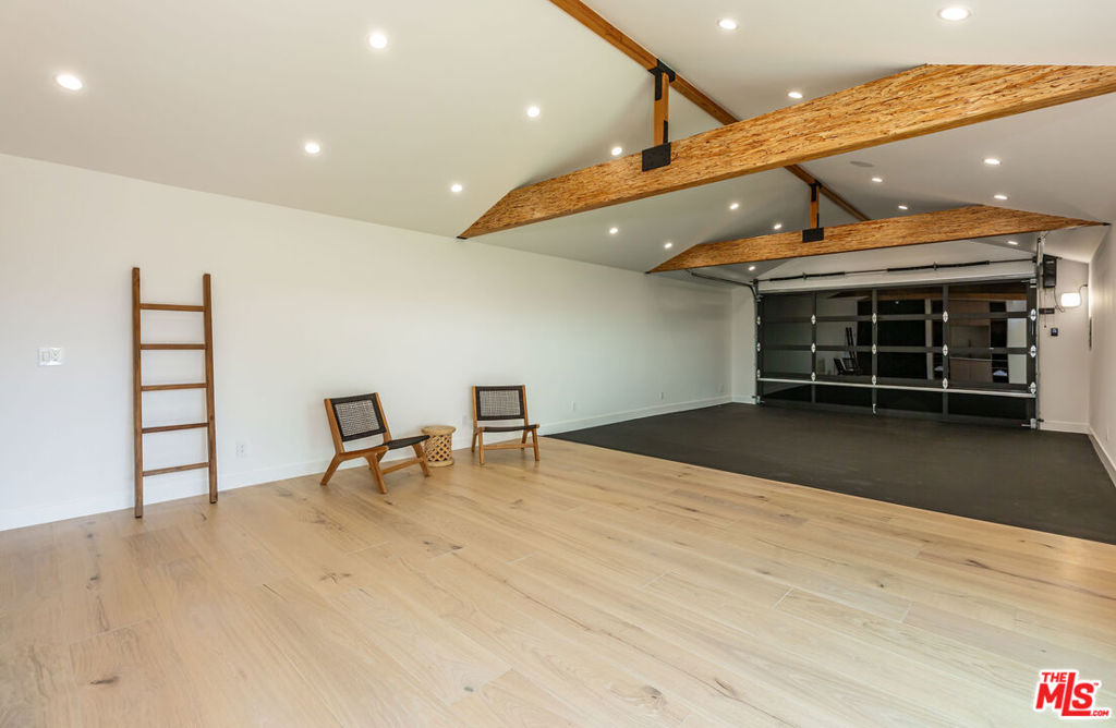 Old Agoura - Residential