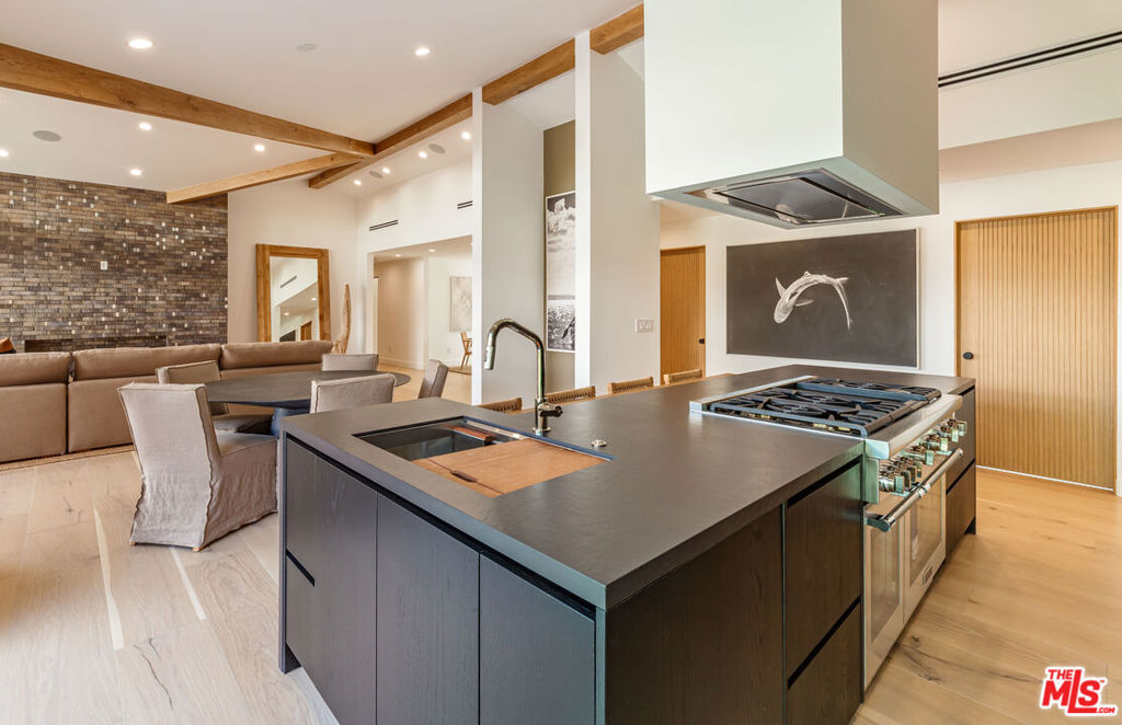 Old Agoura - Residential
