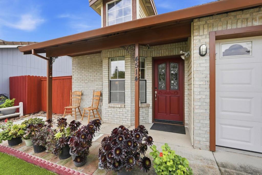 4514 Whimbrell Court