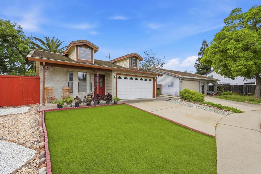 4514 Whimbrell Court