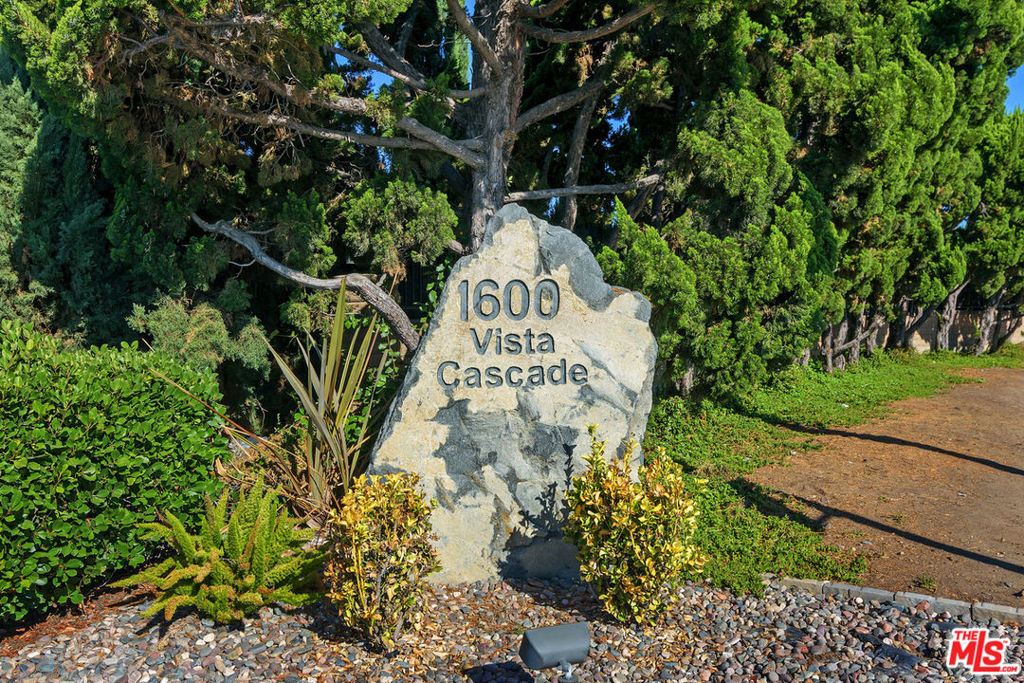 Vista Cascade - Manufactured In Park