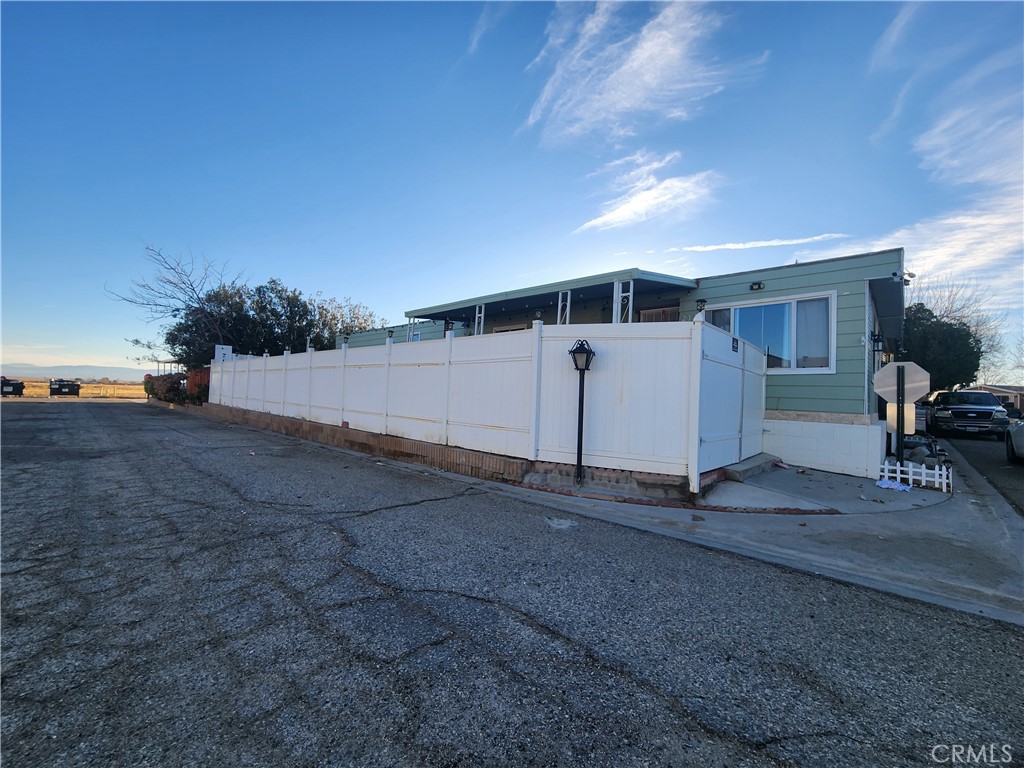 Charming 3-Bedroom, 2-Bath Mobile Home in Rosamond – Move-In Ready!
Welcome to this inviting 3-bedroom, 2-bathroom mobile home nestled in a peaceful area of Rosamond. Built in 1942 and offering 1,440 square feet of living space, this home blends vintage charm with modern comfort. The spacious layout features a bright living area, well-sized bedrooms, and updated bathrooms
Located in a quiet and peaceful area of Rosamond, this property offers a sense of calm while still being close to local amenities, schools, and commuter routes. Whether you're looking to downsize, invest, or find your first home, this charming property is a great opportunity.
Don’t miss your chance to own this cozy and inviting home—schedule your showing today!