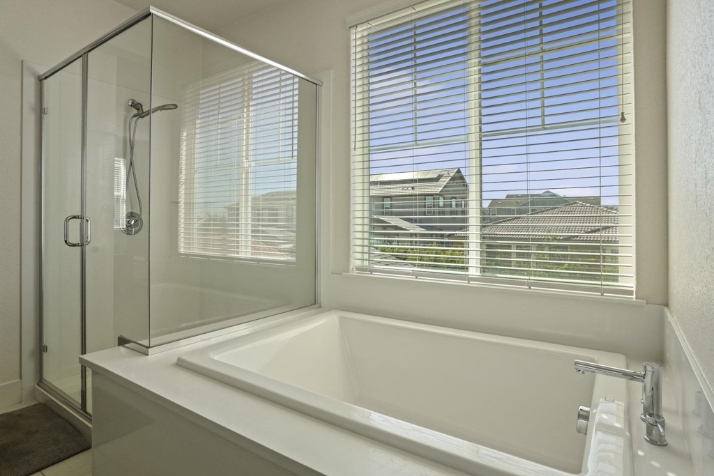 REGENCY - Residential