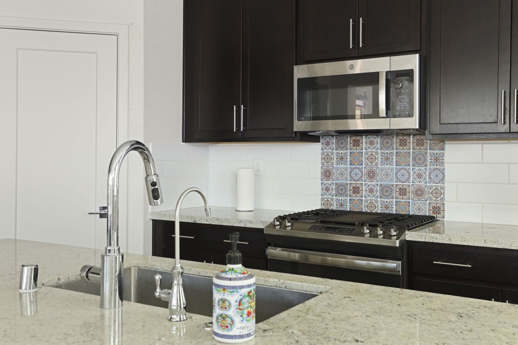 REGENCY - Residential