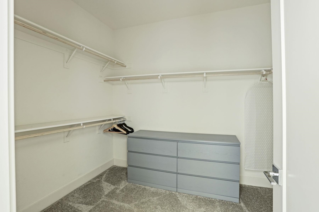 REGENCY - Residential