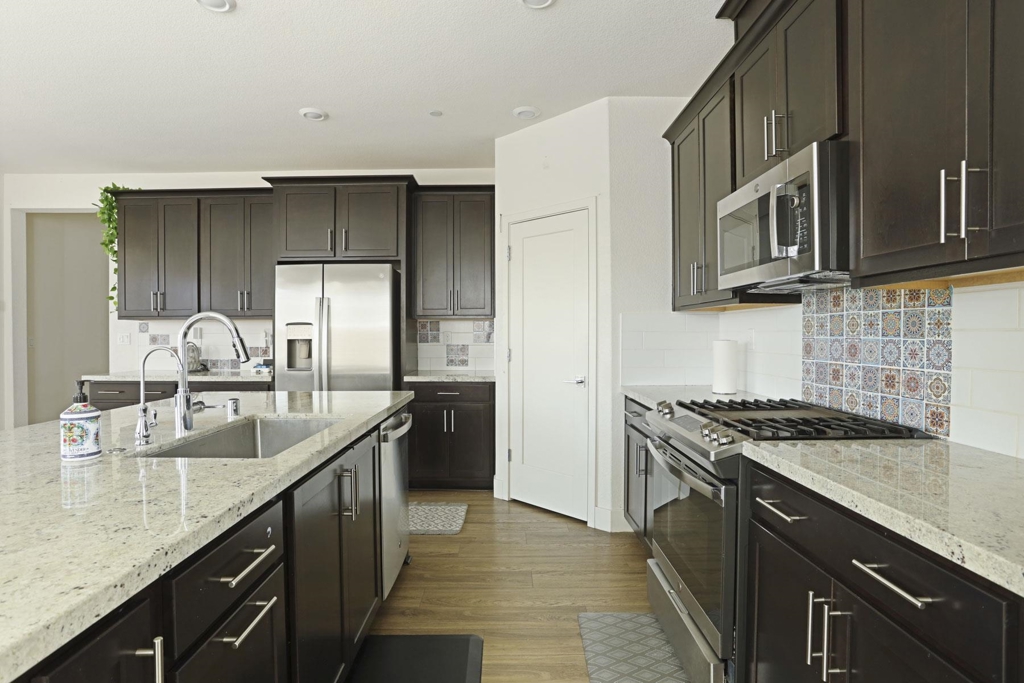 REGENCY - Residential