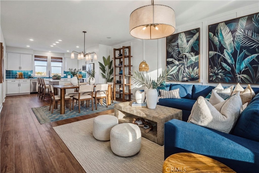 12720 Azure Way 27