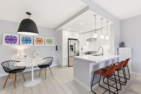 Photo of San Diego, CA 92130 (MLS # 2600307SD)