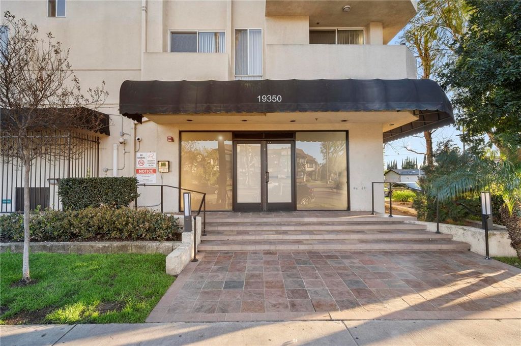 Photo of 19350 Sherman Way #338, Reseda, CA 91335 (MLS # SR26063229)