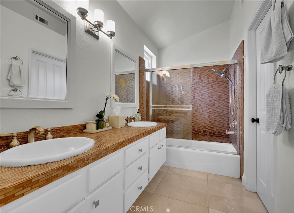 Encore (MHE) - Residential