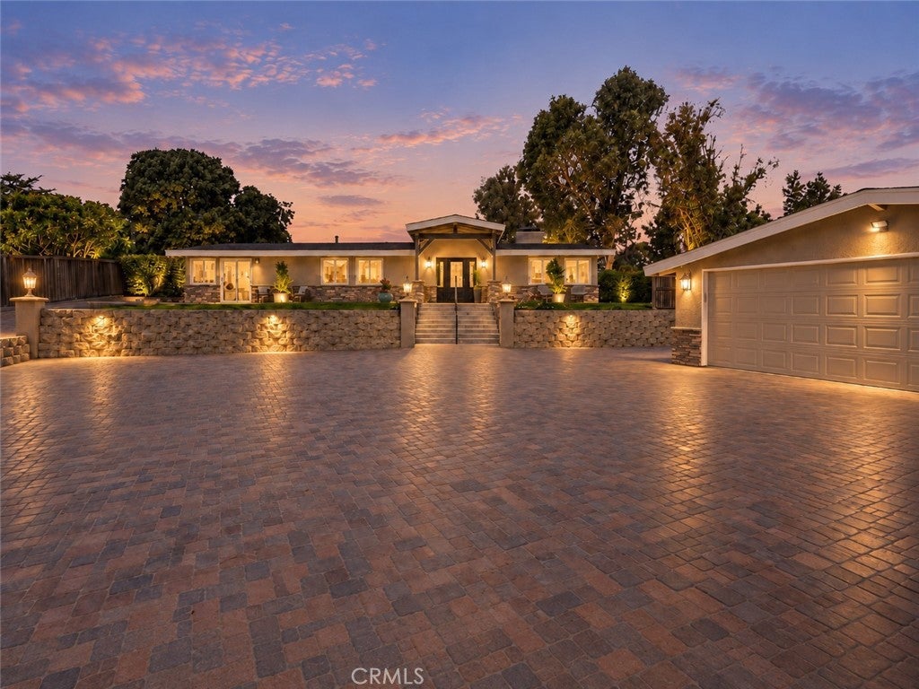 12756 Barrett Lane
