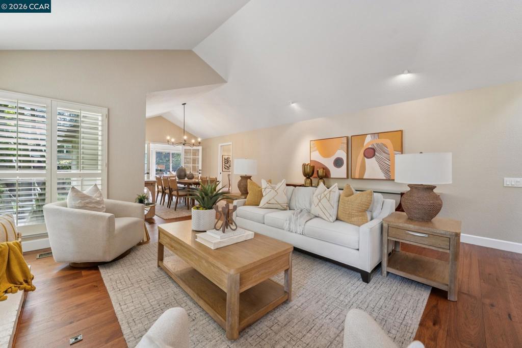 2165 Canyon Oak Ln