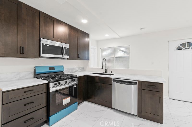 1578 S San Bernardino