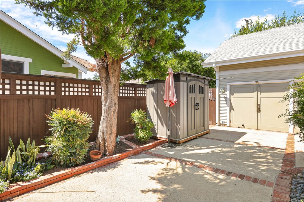 Vintage Home - Residential