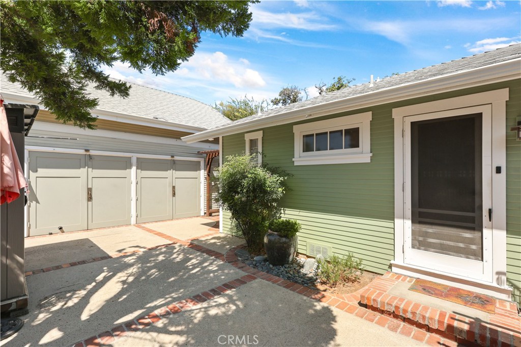 Vintage Home - Residential