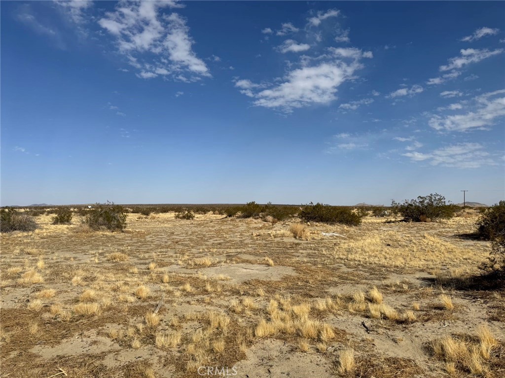 2 APN right next to each other with same listing for sale, APN: 3346 026 034 and APN: 3346 026 035
10+ acre lot with on 220th St E. Zoned A11
Residential lot possibility with horse or agriculture.