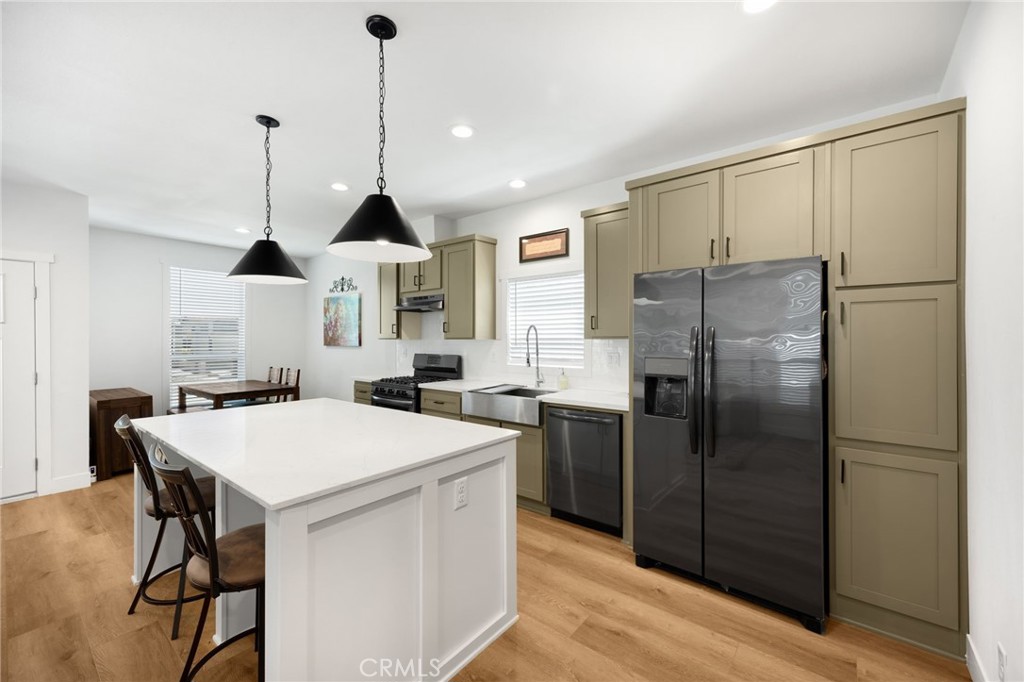 5800 Hamner Ave. #376