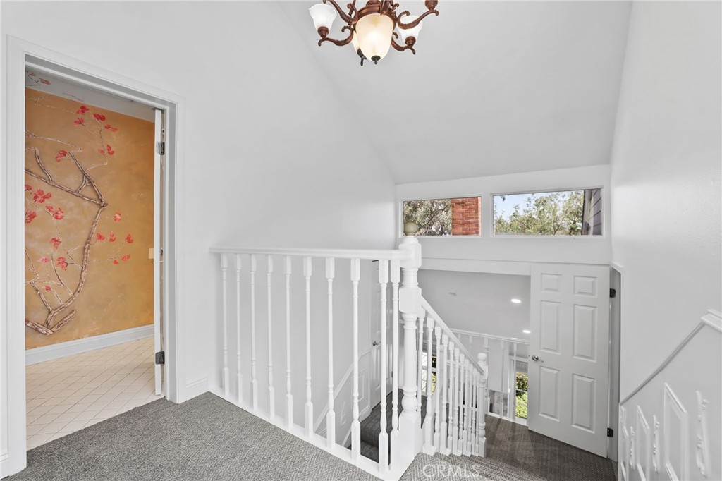 Harbor View Knoll (HKNL) - Residential