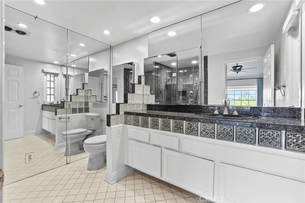 Harbor View Knoll (HKNL) - Residential