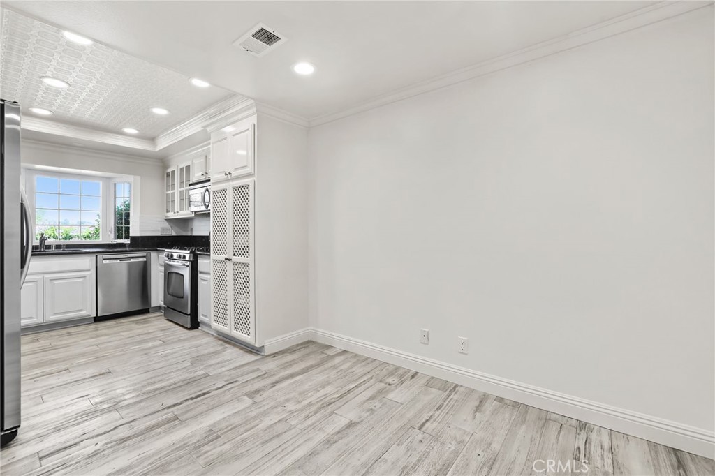 Harbor View Knoll (HKNL) - Residential