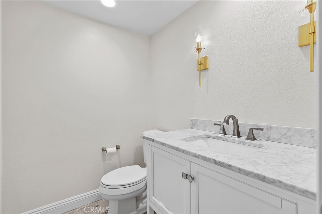 Harbor View Knoll (HKNL) - Residential