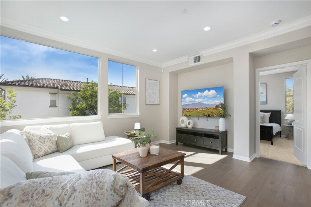 402 Maravilla Lane