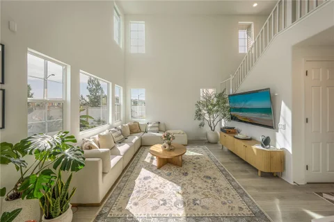 MLS: OC26218920