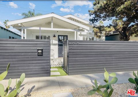 Photo of 1605 Cabrillo Avenue, Venice, CA 90291 (MLS # 26664263)