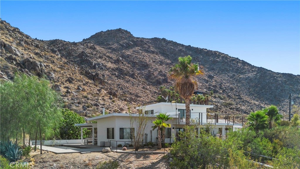 7240 Canyon Road