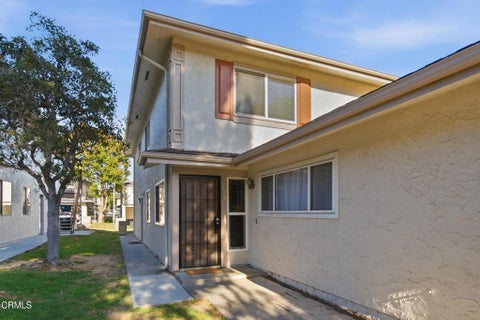 Tiny photo for 1130 Bryce Way, Ventura, CA 93003 (MLS # V1-38480)